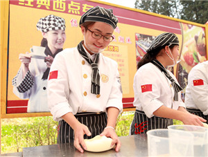 云南新东方烹饪学校 云南新东方 西点专业 经典西点