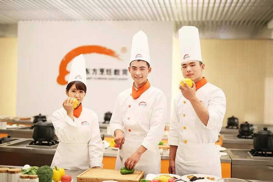 新东方烹饪教育助力北京职教博览会