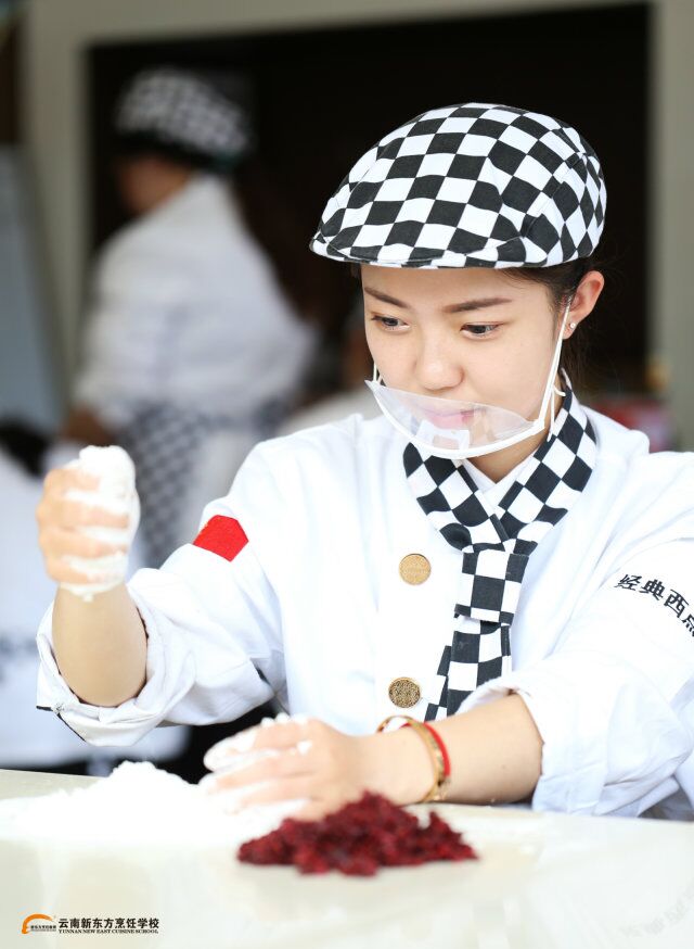 想要学好烘焙，比掌握配方更重要的一件事是……