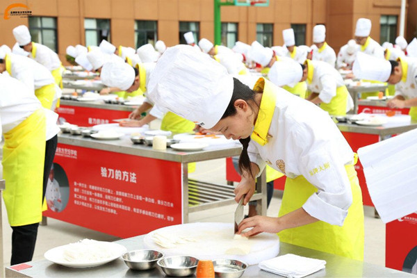 为什么说学习烹饪=金饭碗