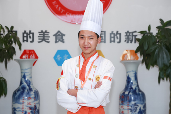 【新厨故事】石明勇：父母不支持，但我还是选择新东方学烹饪