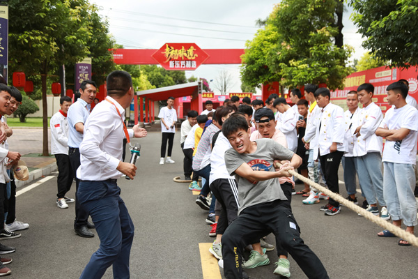 凝心·聚力·展风采——云南新东方秋季拔河比赛圆满举办